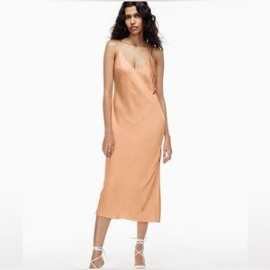 NWT Aritzia Wilfred Only Satin Slip Dress